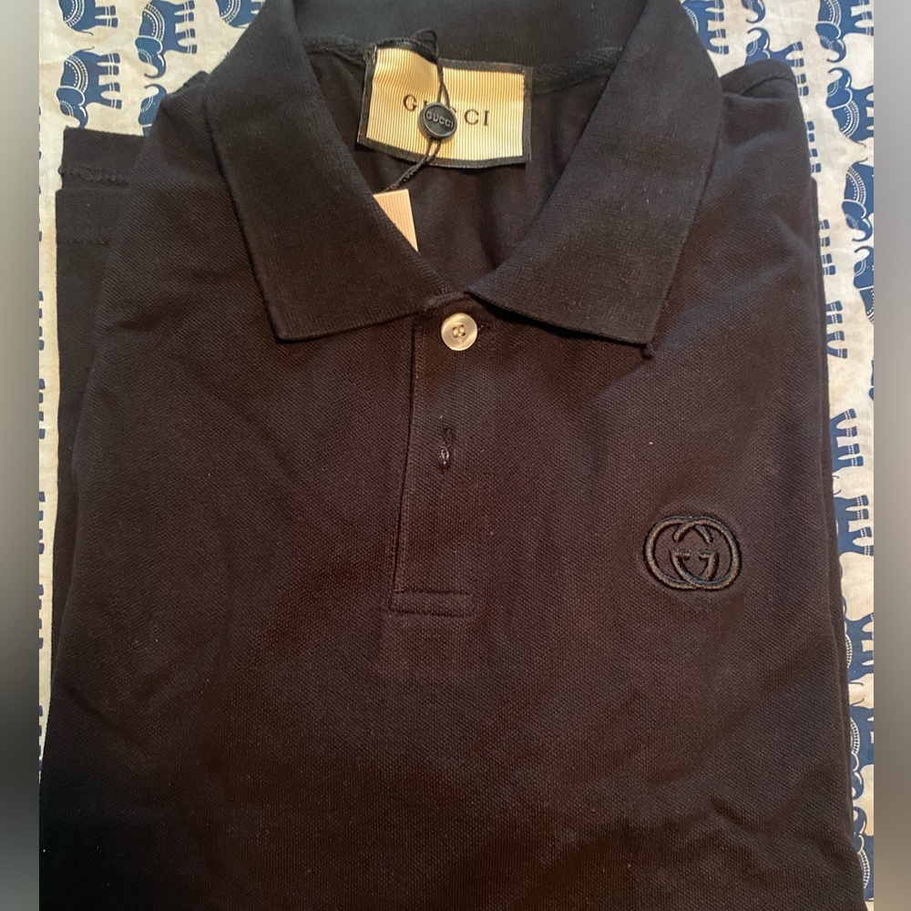 Men’s polo top